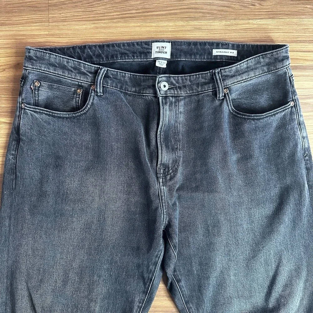 Flint & Tinder Jeans Mens 38x32* Black Denim Fade Straight Fit Casual Huckberry